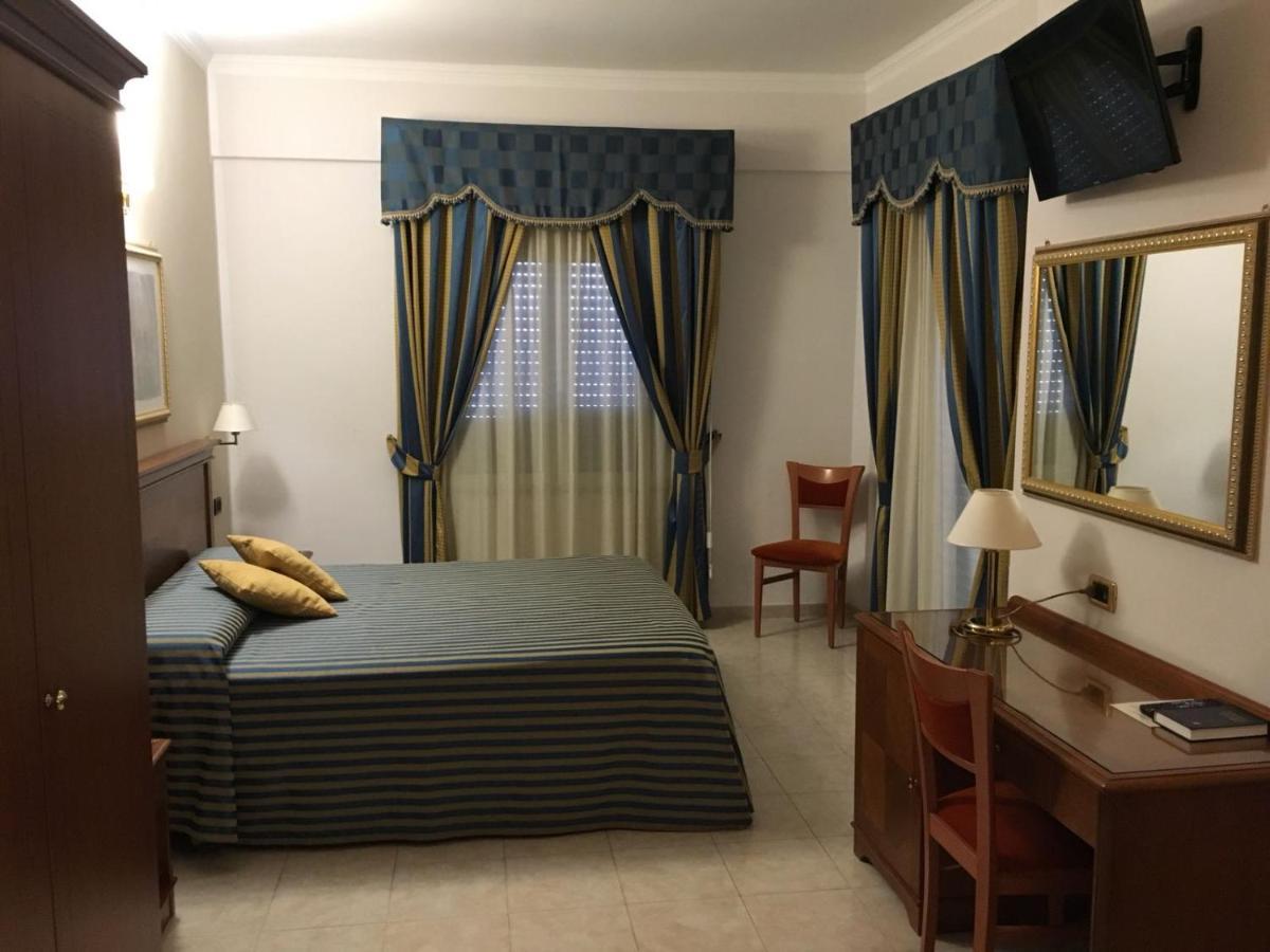 Hotel Niagara